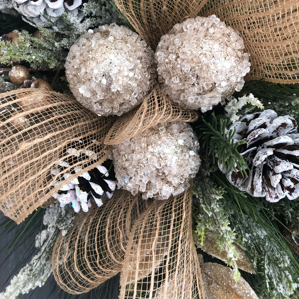 TOPFISH Elegant Cream & Golden Christmas Wreath - Winter Door Hanging Decor with Pine Cones, Golden Accents - Durable Plastic Holiday Decoration for Christmas, Thanksgiving, Fall - No Electricity Needed, Easy Hang with Loop - House Of Avana