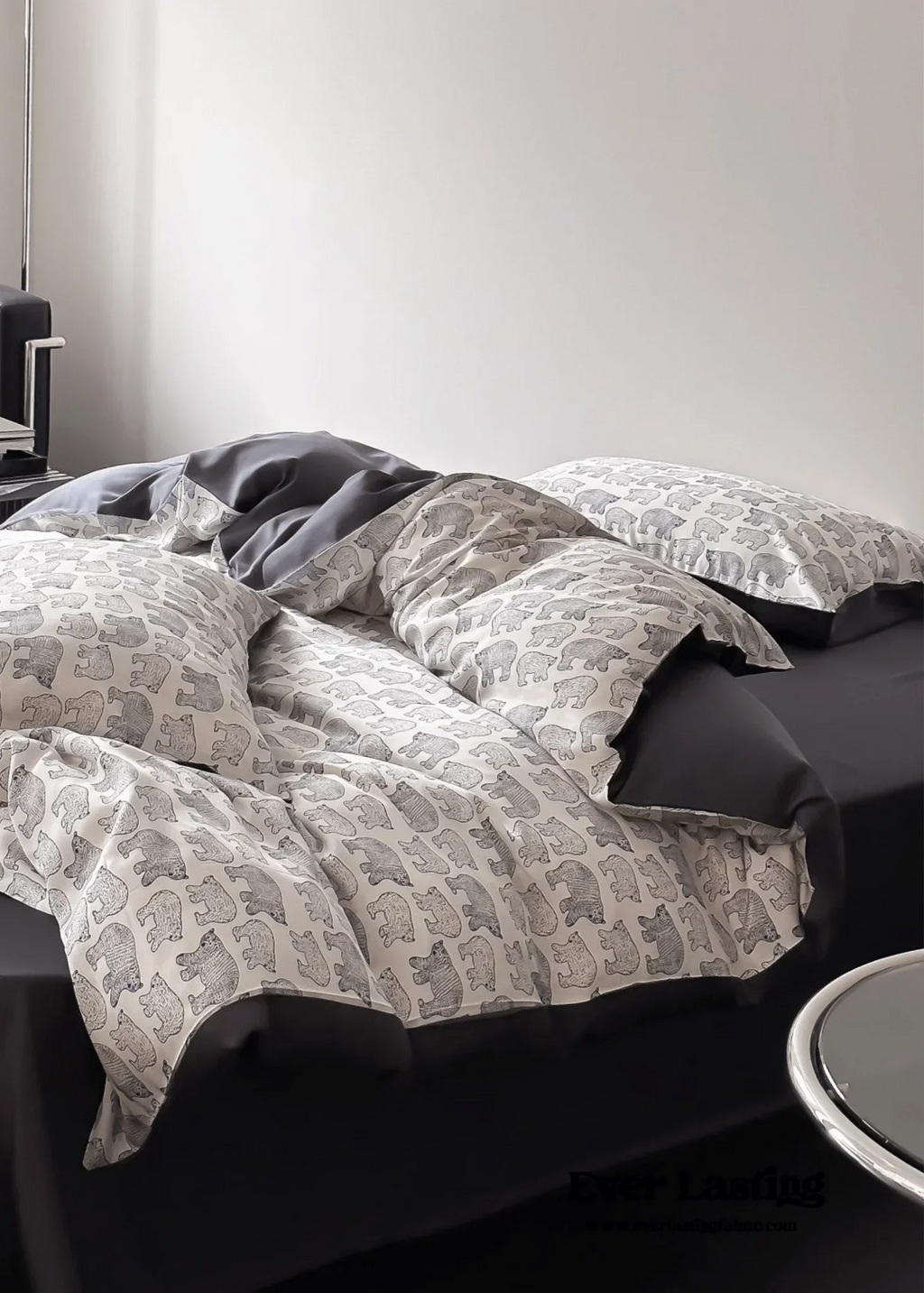 Twilight Zone Silky Tencel Bedding Set / White + Gray Ever Lasting