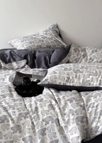 Twilight Zone Silky Tencel Bedding Set / White + Gray Ever Lasting
