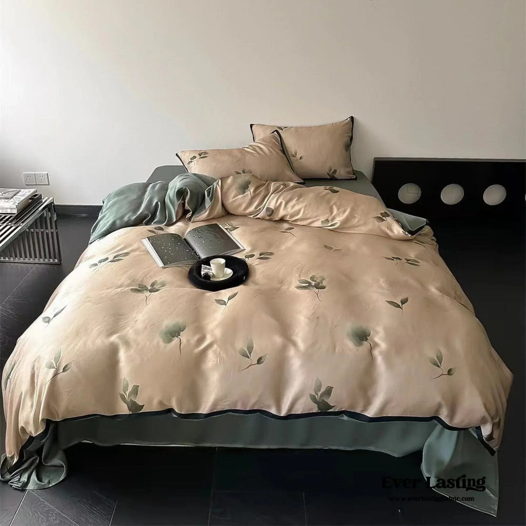 Twilight Zone Silky Tencel Bedding Set / White + Gray Ever Lasting