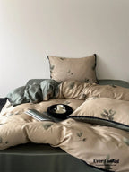 Twilight Zone Silky Tencel Bedding Set / White + Gray Ever Lasting