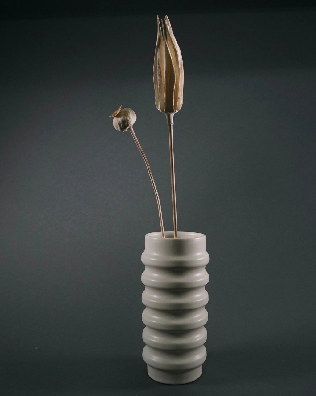 Primera Vase, front view - House Of Avana