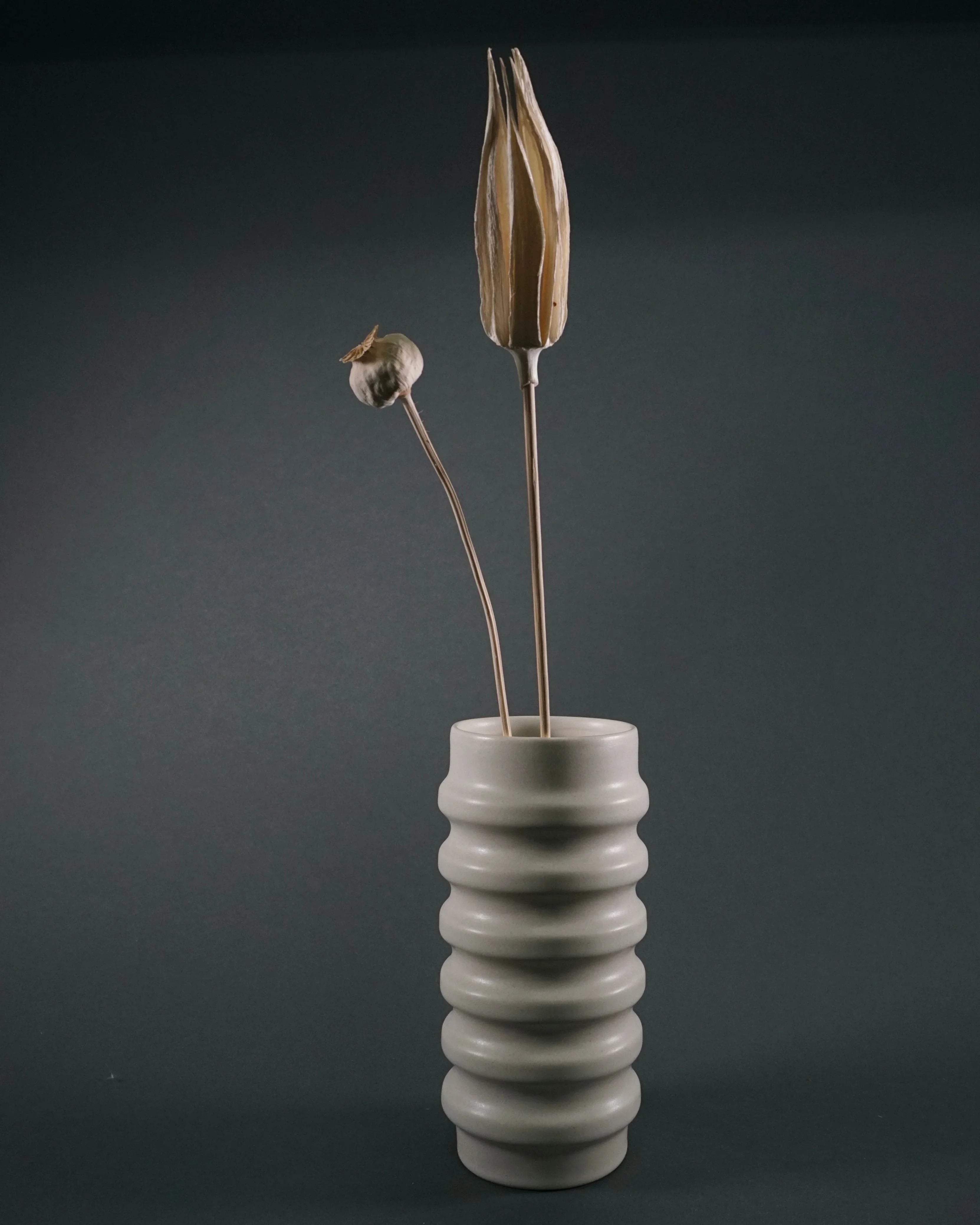 Primera Vase, front view - House Of Avana