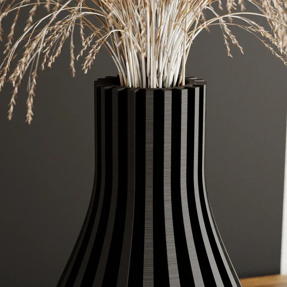 Willow Vase, angled view - House Of Avana