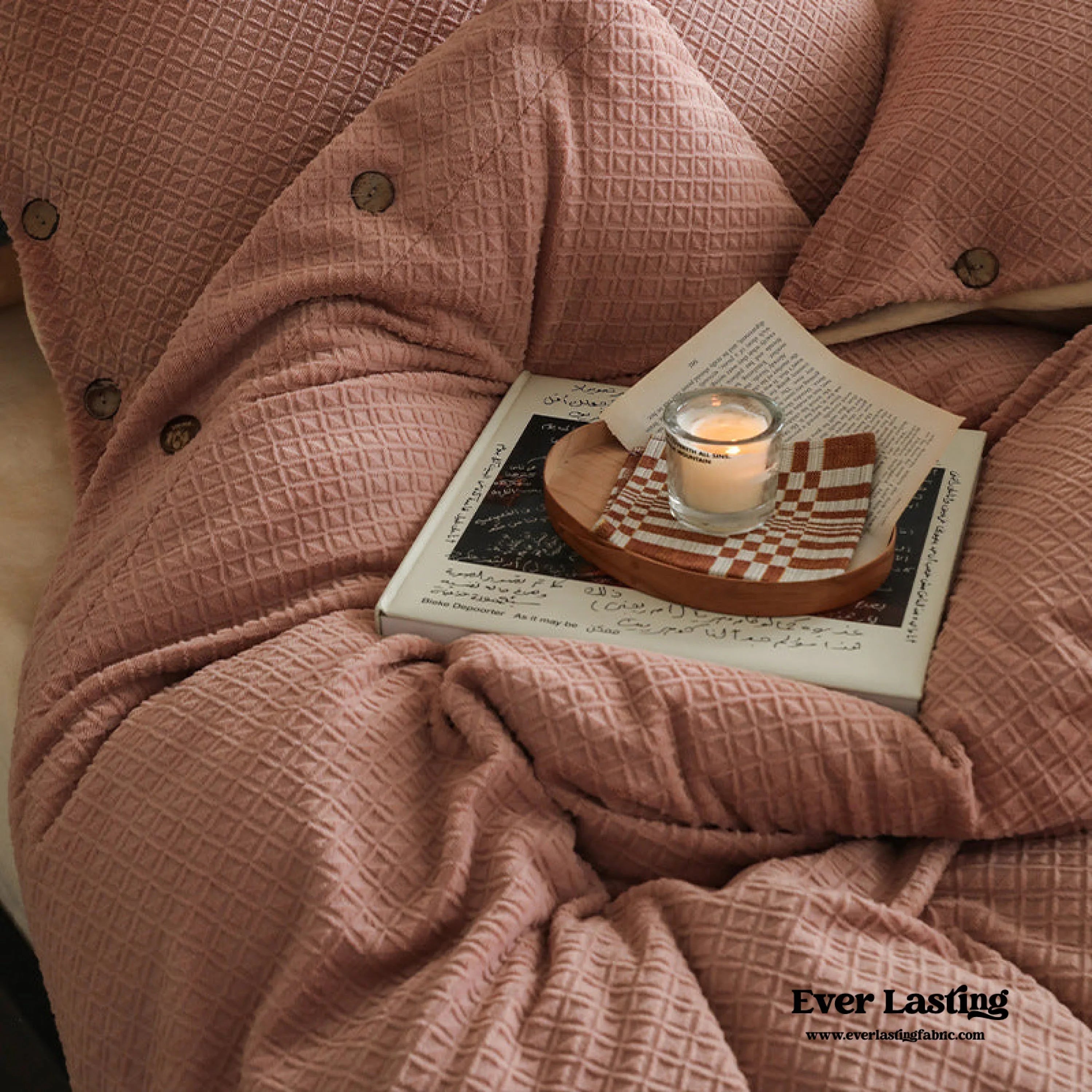 Velvet Buttoned Bedding Set / Orange Ever Lasting