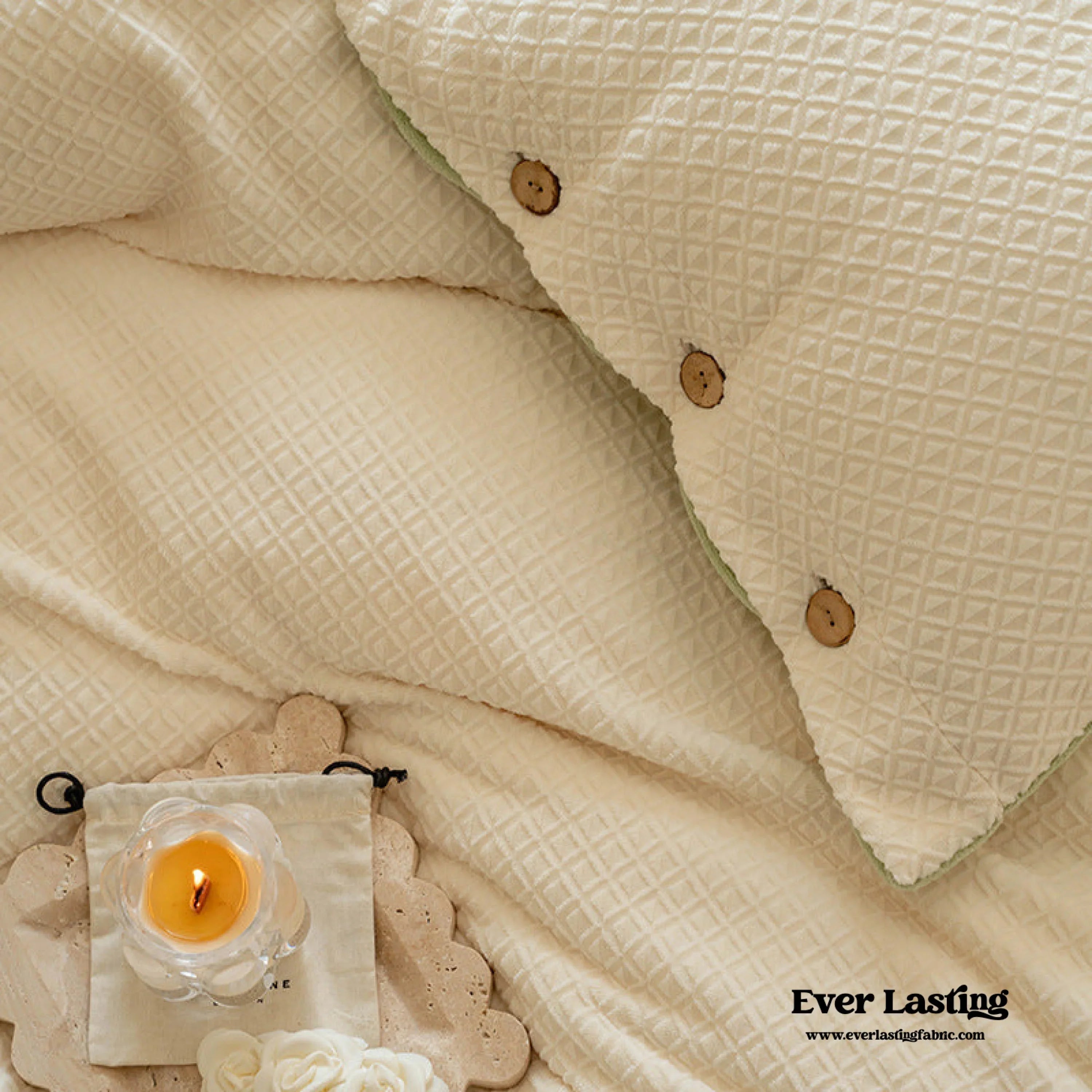 Velvet Buttoned Bedding Set / Orange Ever Lasting