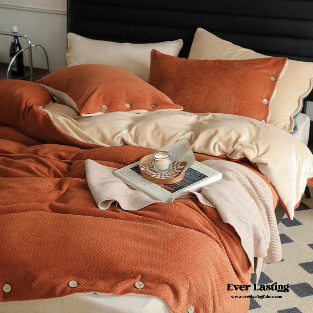 Velvet Buttoned Bedding Set / Rust Pink Ever Lasting