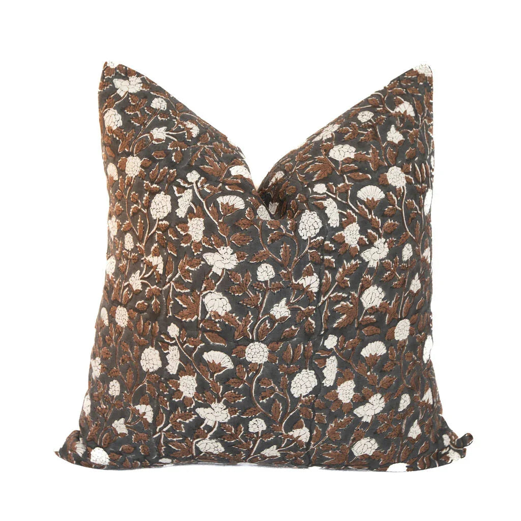 Victoria, front view - House Of Avana