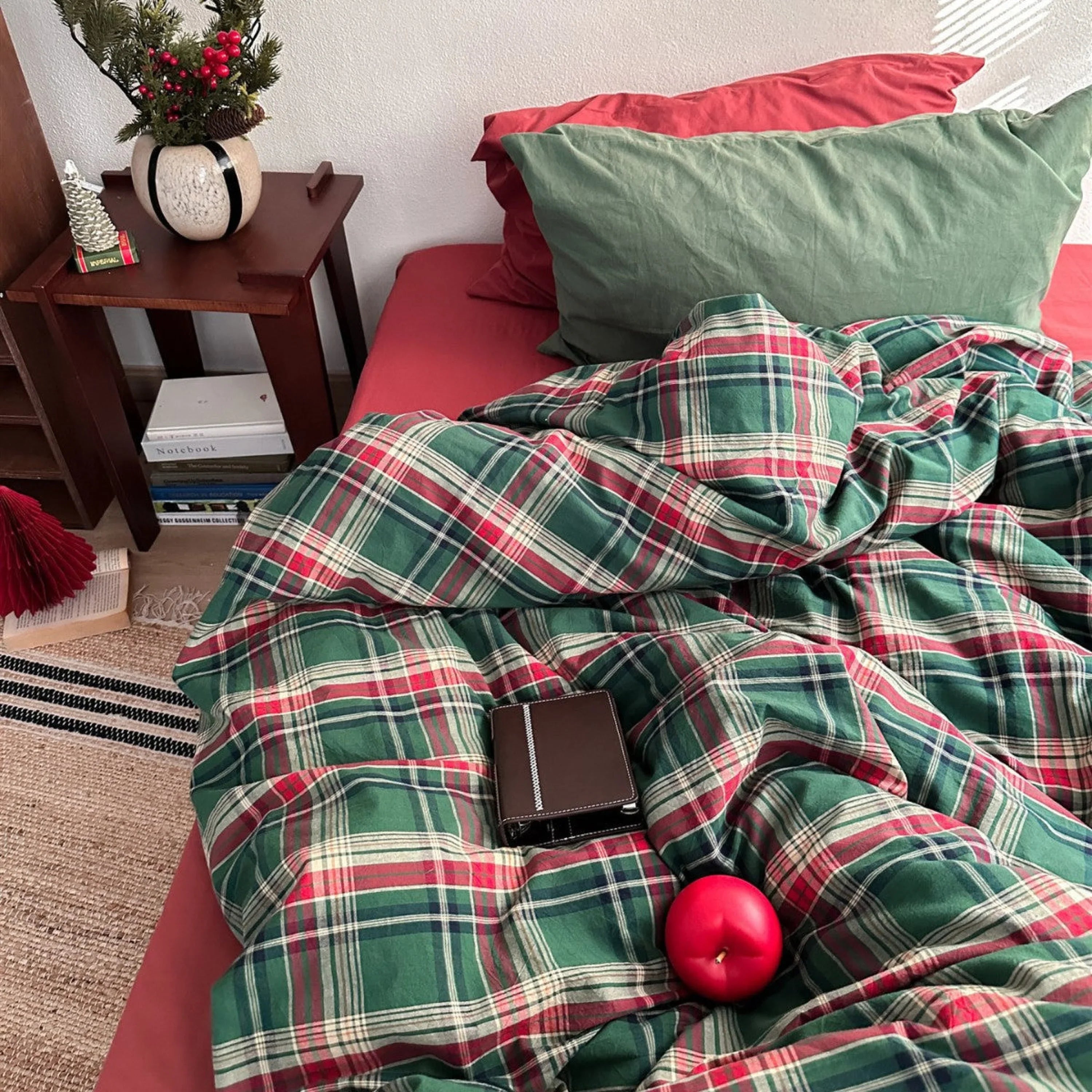 Vintage Plaid Bedding Set / Red & Green Ever Lasting