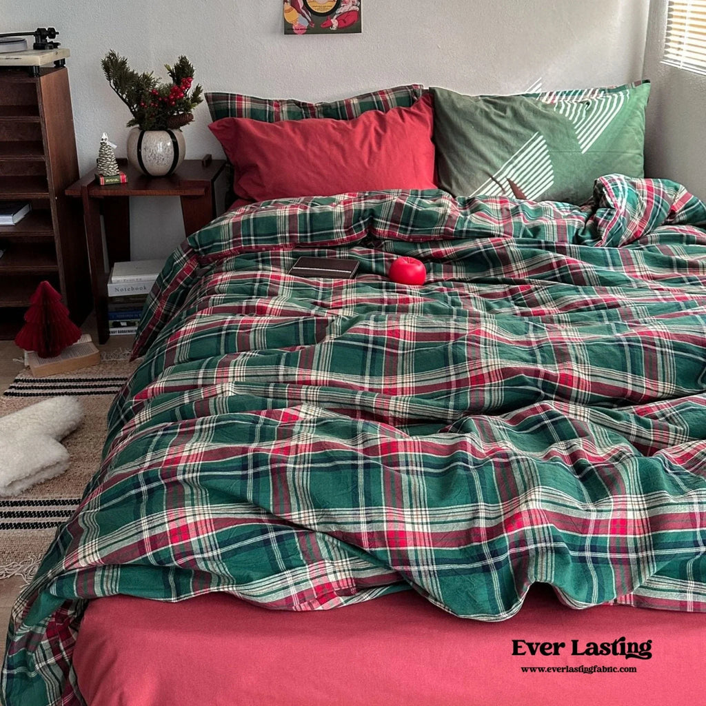 Vintage Plaid Bedding Set / Red & Green Ever Lasting
