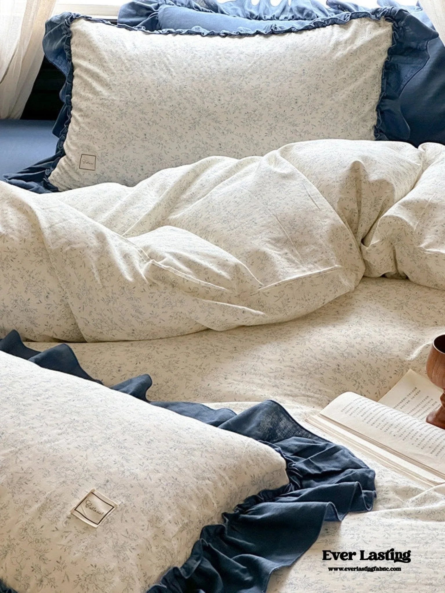 Vivienne Floral Double Gauze Bedding Set / Blue Ocean Ever Lasting