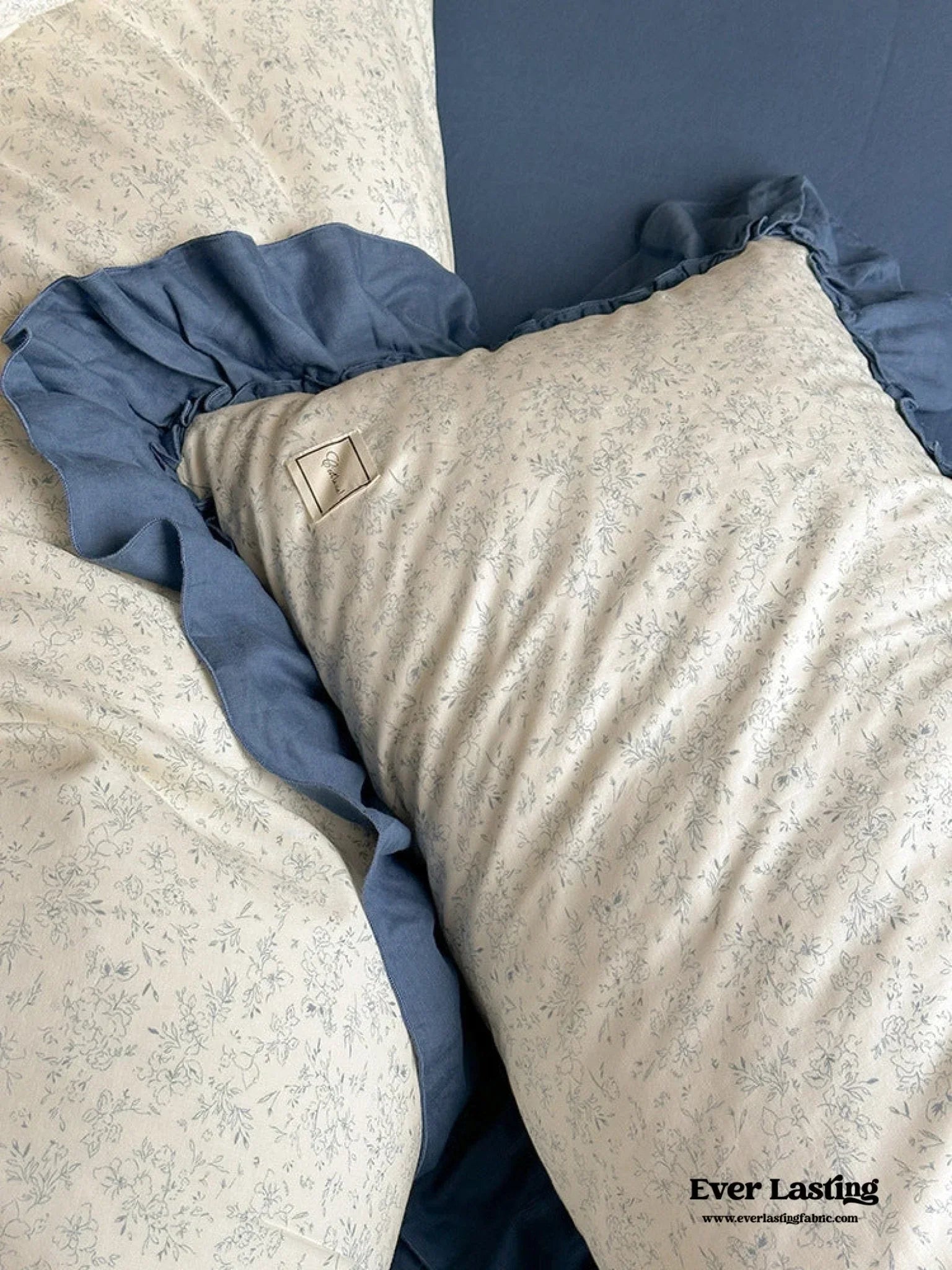 Vivienne Floral Double Gauze Bedding Set / Cobalt Blue Ever Lasting