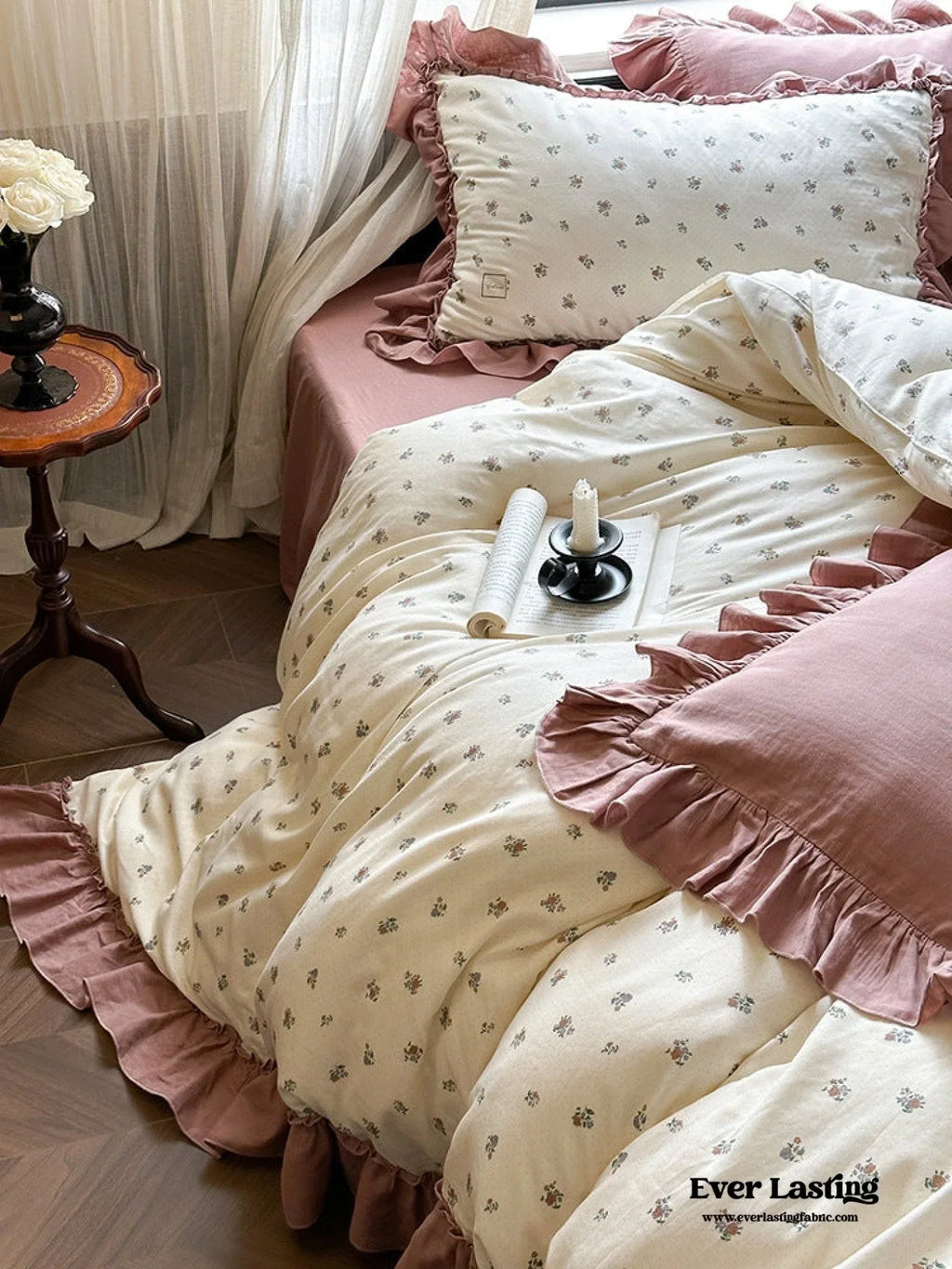 Vivienne Floral Double Gauze Bedding Set / Cobalt Blue Ever Lasting
