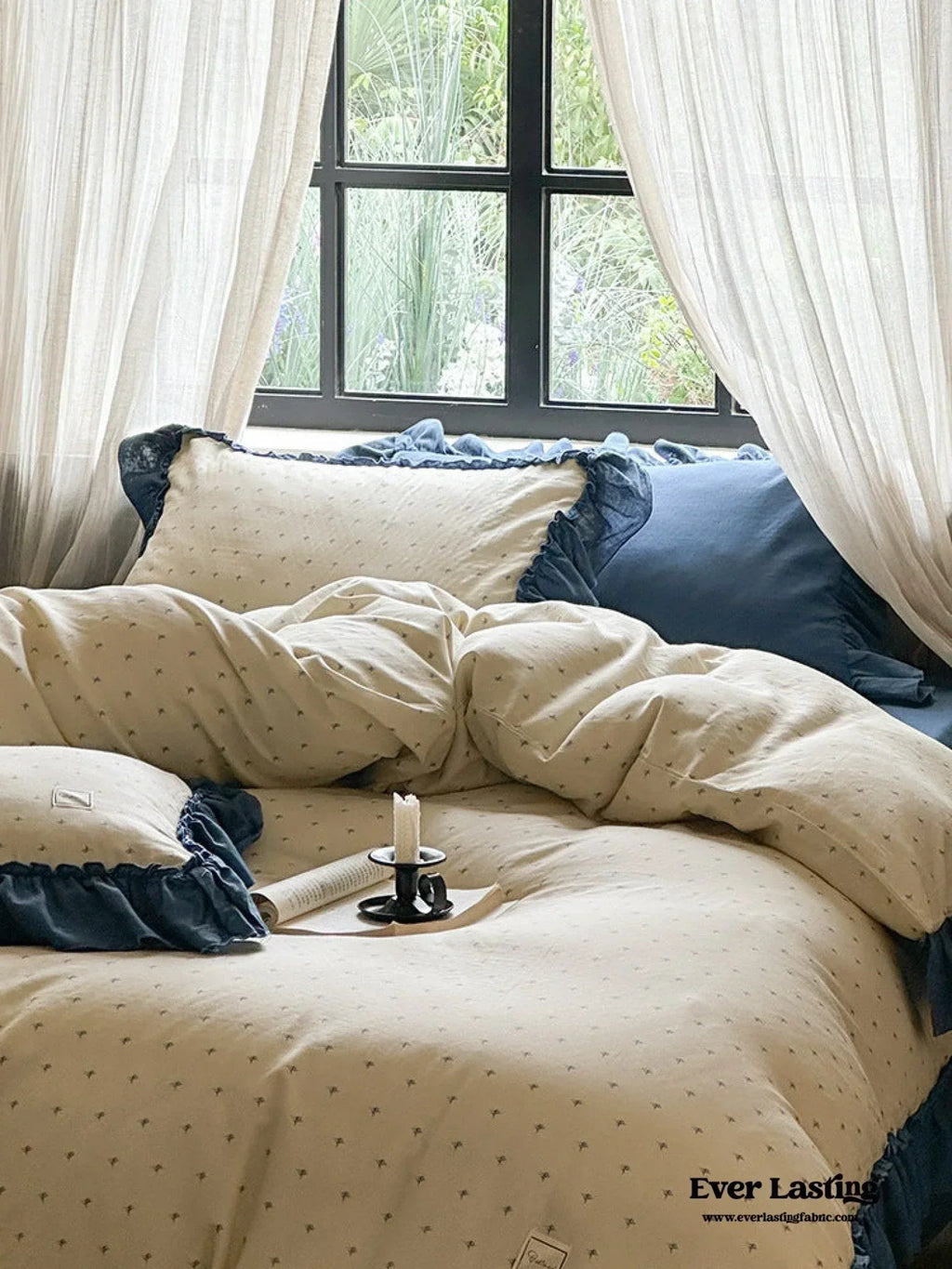 Vivienne Floral Double Gauze Bedding Set / Cobalt Blue Ever Lasting