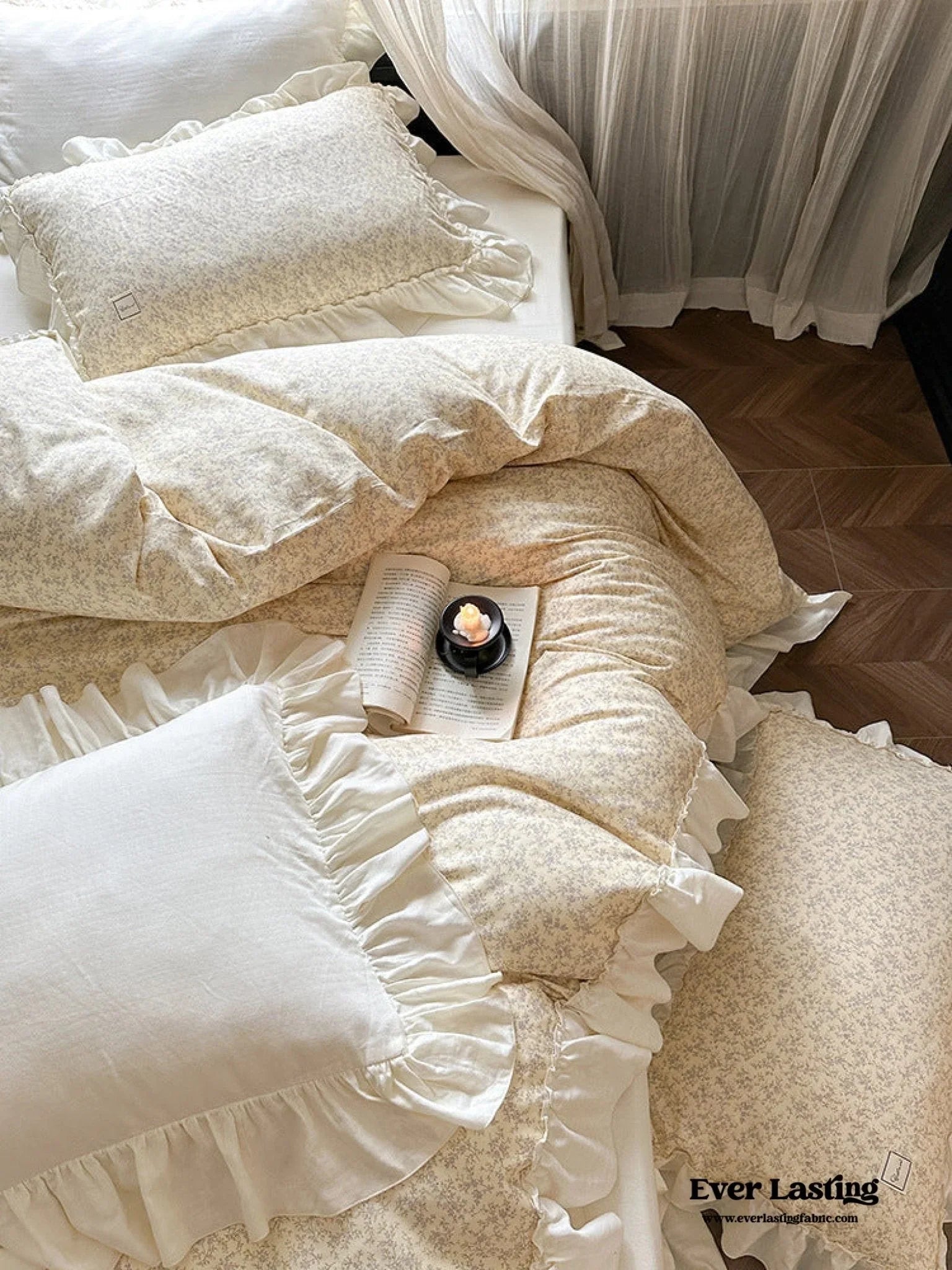 Vivienne Floral Double Gauze Bedding Set / Maroon Red Ever Lasting