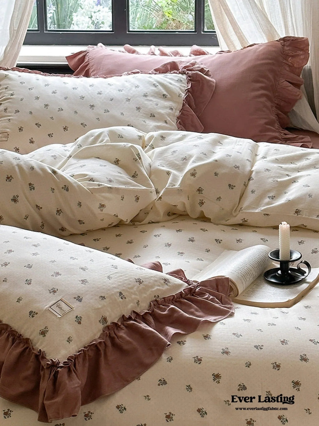 Vivienne Floral Double Gauze Bedding Set / Maroon Red Ever Lasting