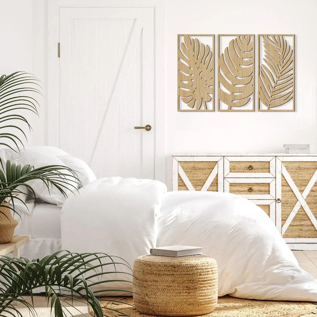 Wall Pediment - Natural Wood Monstera Leaf, detail shot - House Of Avana