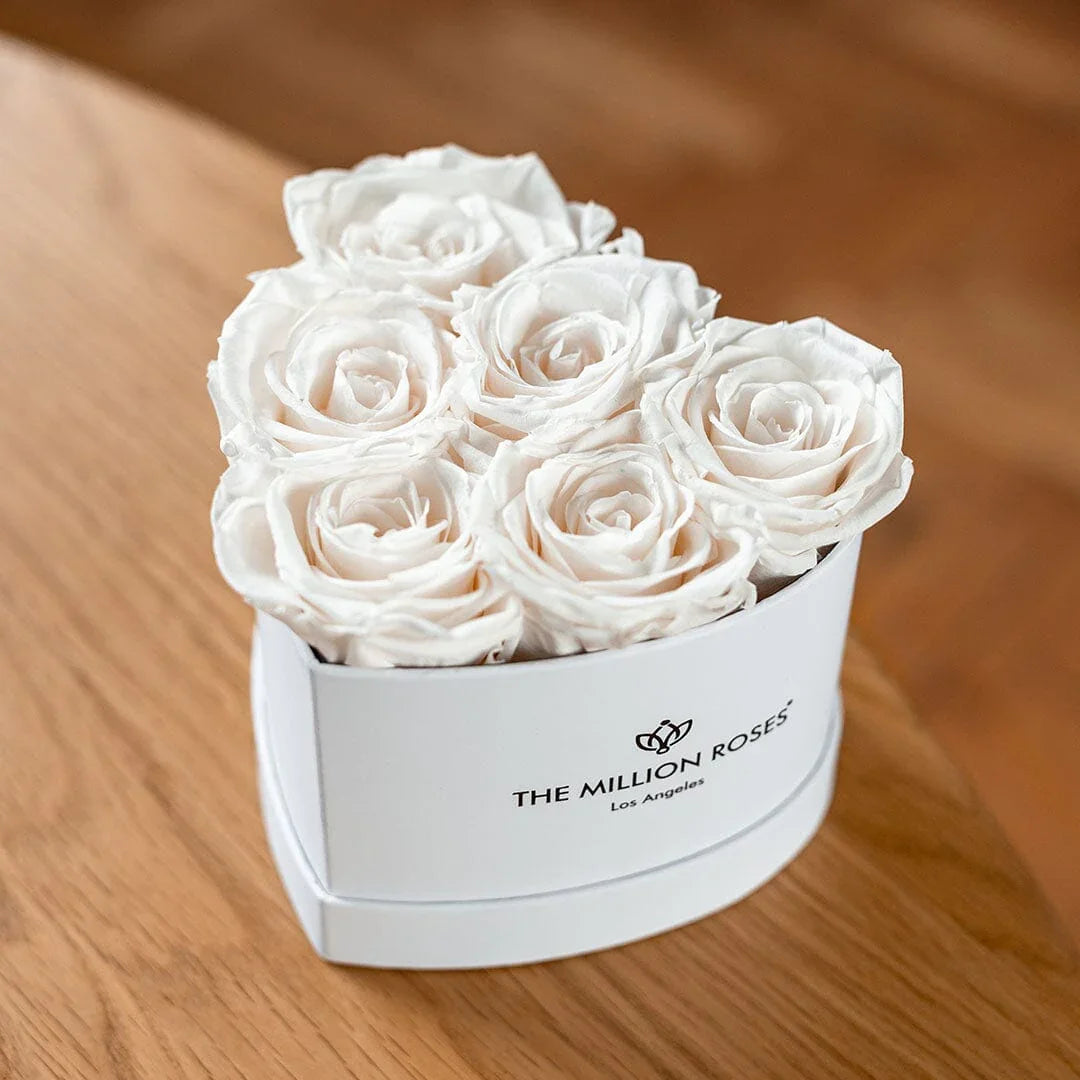 Baby Heart White Box | White Roses, front view - House Of Avana