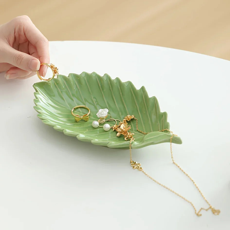 Ceramic Leaf-shaped Multi-functional Jewelry Tray & Display Plate - Elegant Marble-like Glossy White &... - House Of Avana