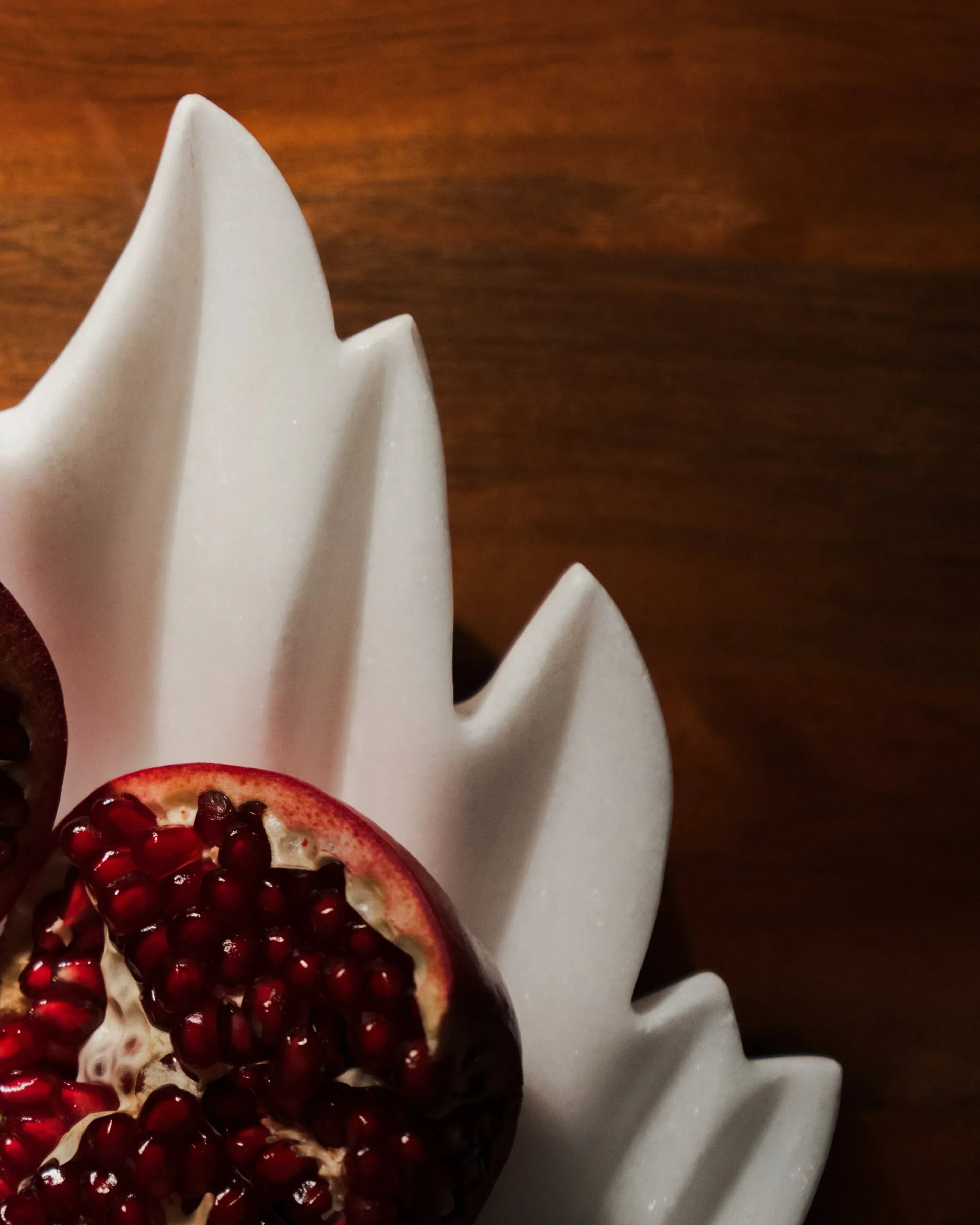 White Makrana Marble Maple Leaf Bowl Sangemar
