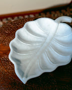 White Makrana Marble Peepal Leaf Bowl Sangemar