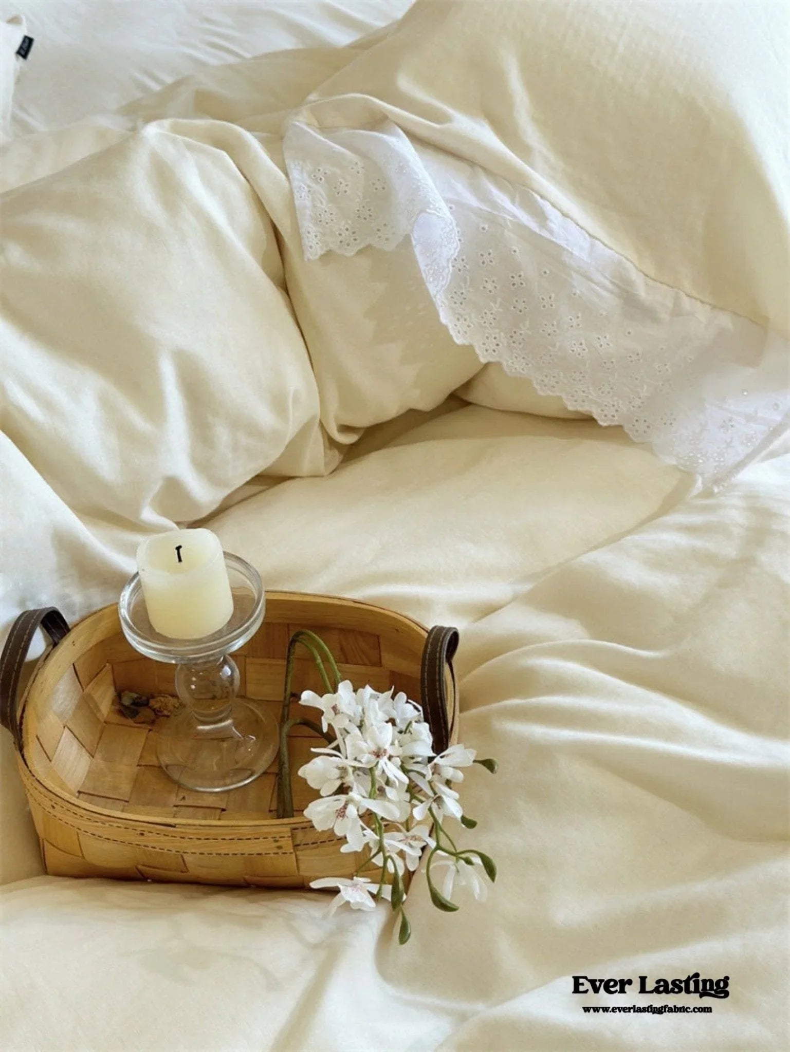 White Ruffle Lace Bedding Set / Purple Ever Lasting