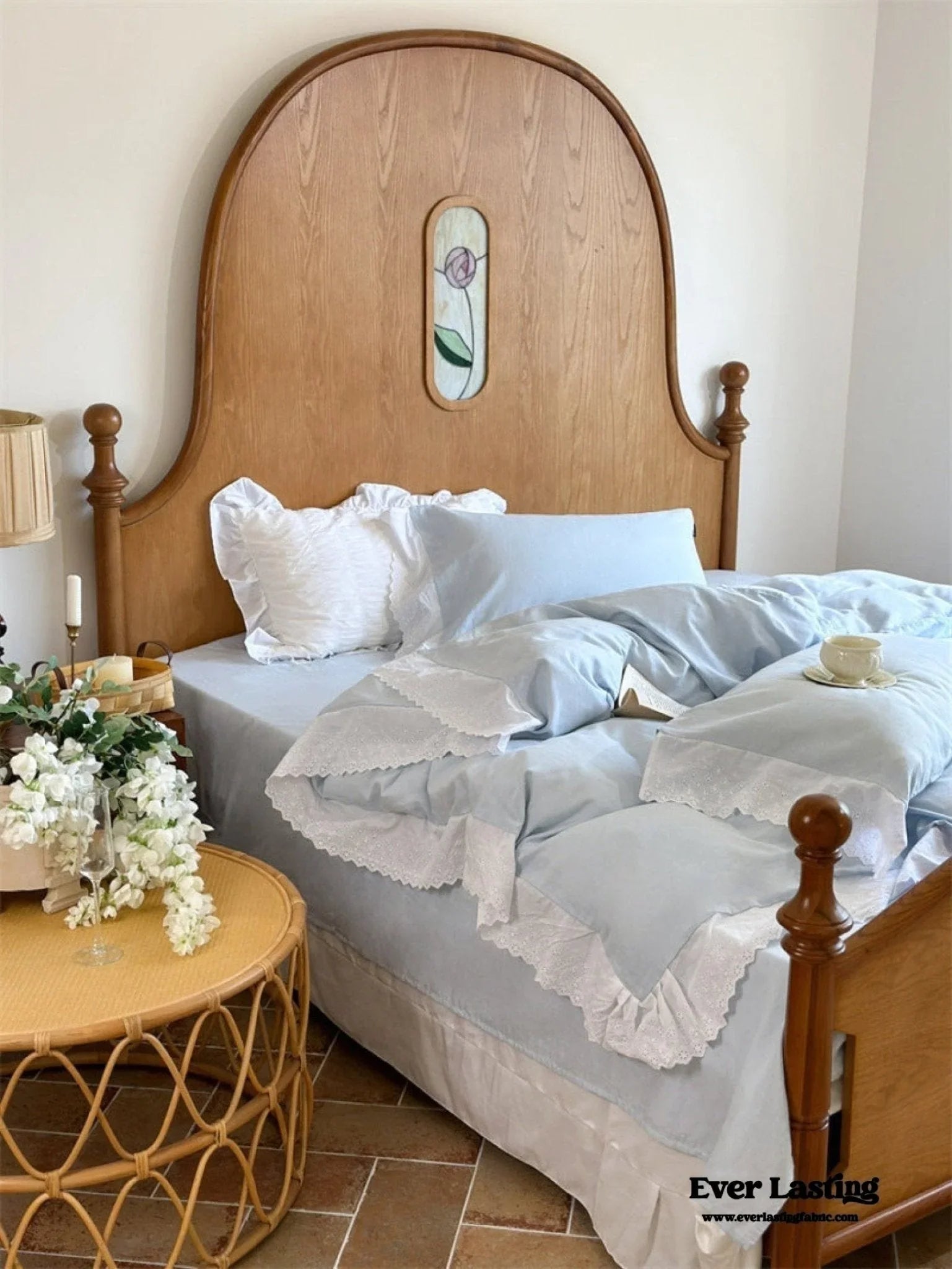 White Ruffle Lace Bedding Set / Purple Ever Lasting