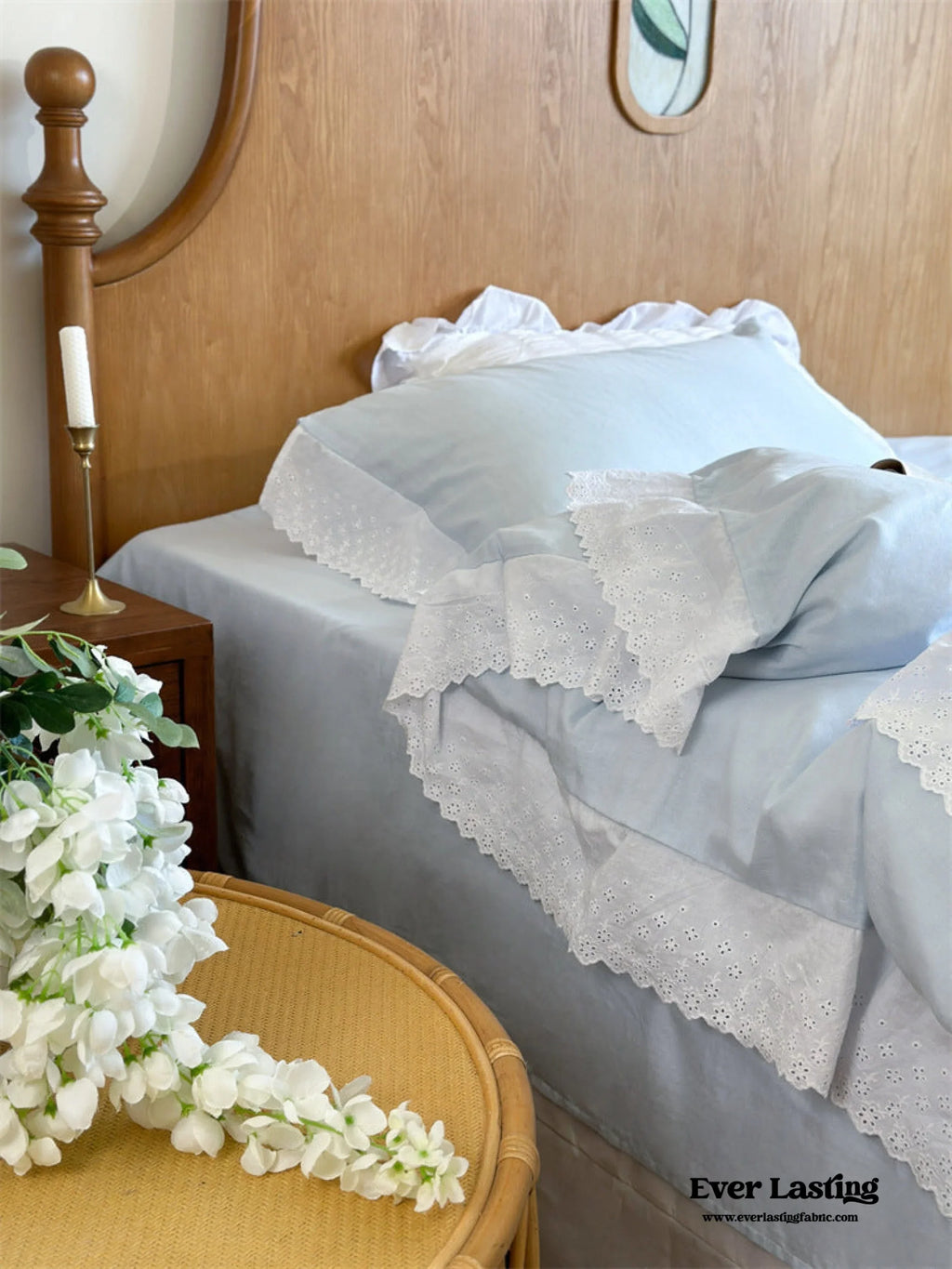 White Ruffle Lace Bedding Set / Purple Ever Lasting