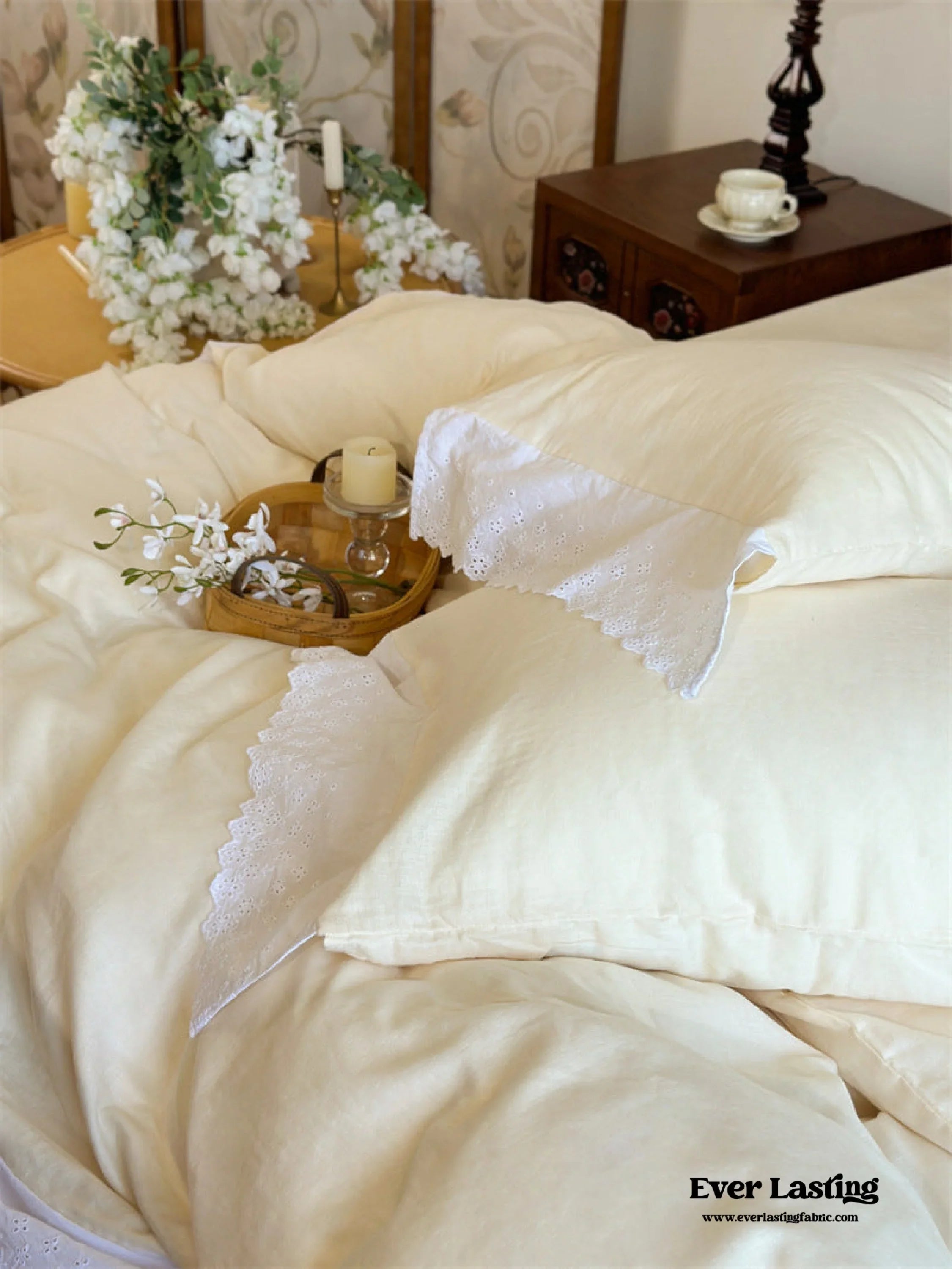 White Ruffle Lace Bedding Set / Purple Ever Lasting