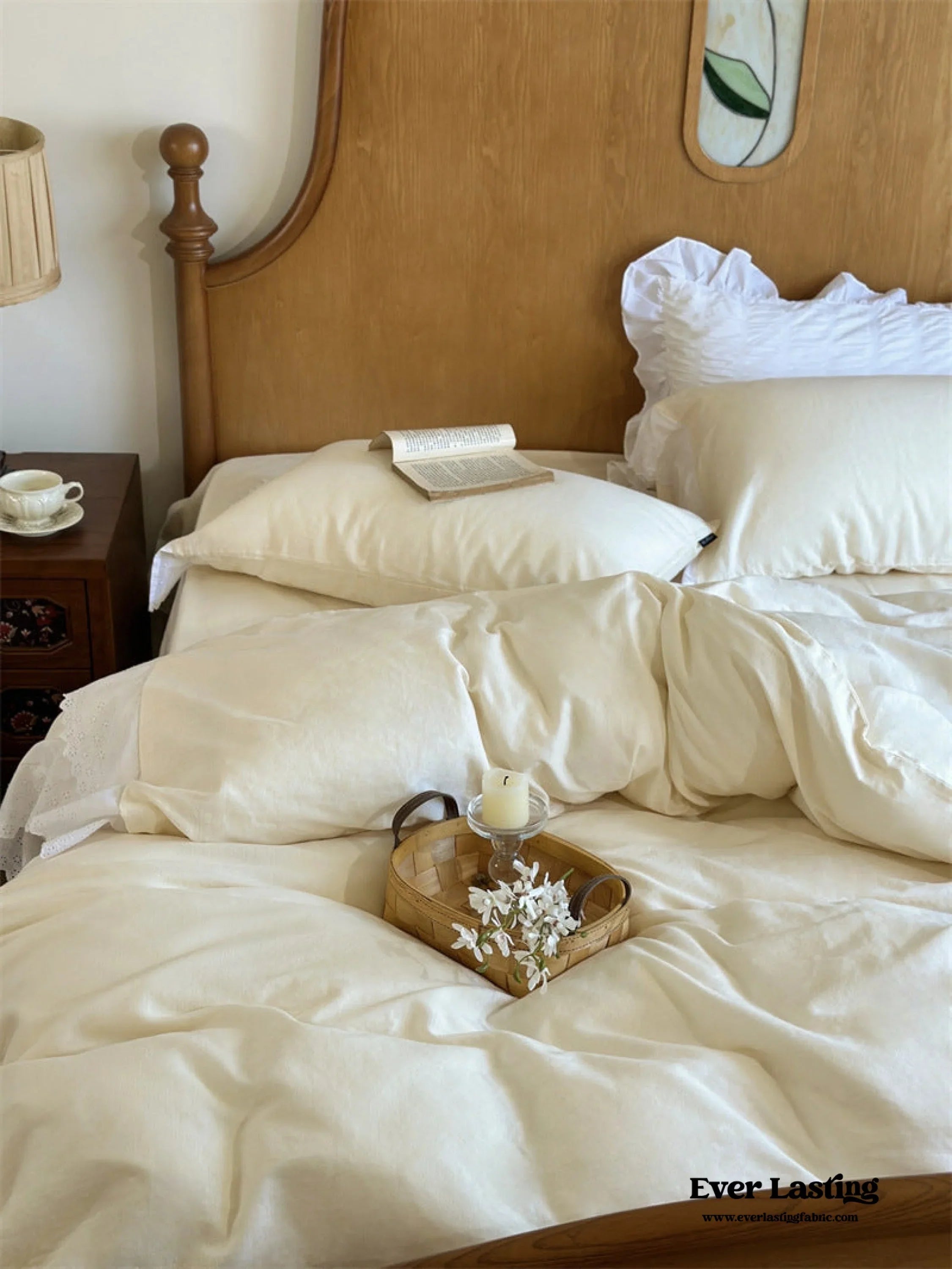 White Ruffle Lace Bedding Set / Purple Ever Lasting