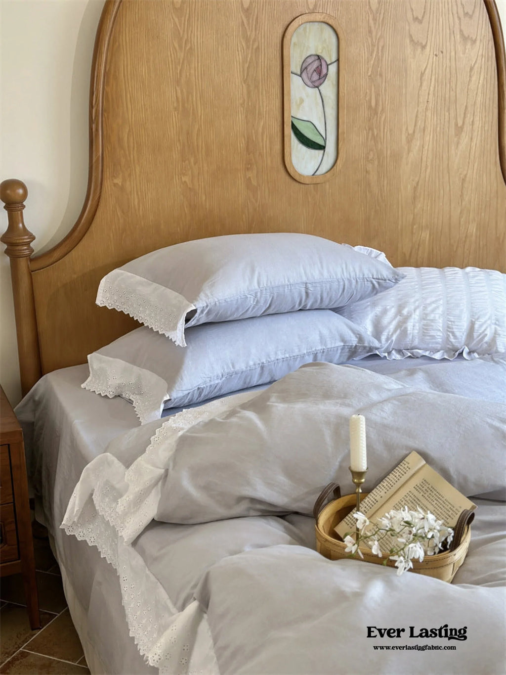 White Ruffle Lace Bedding Set / Purple Ever Lasting