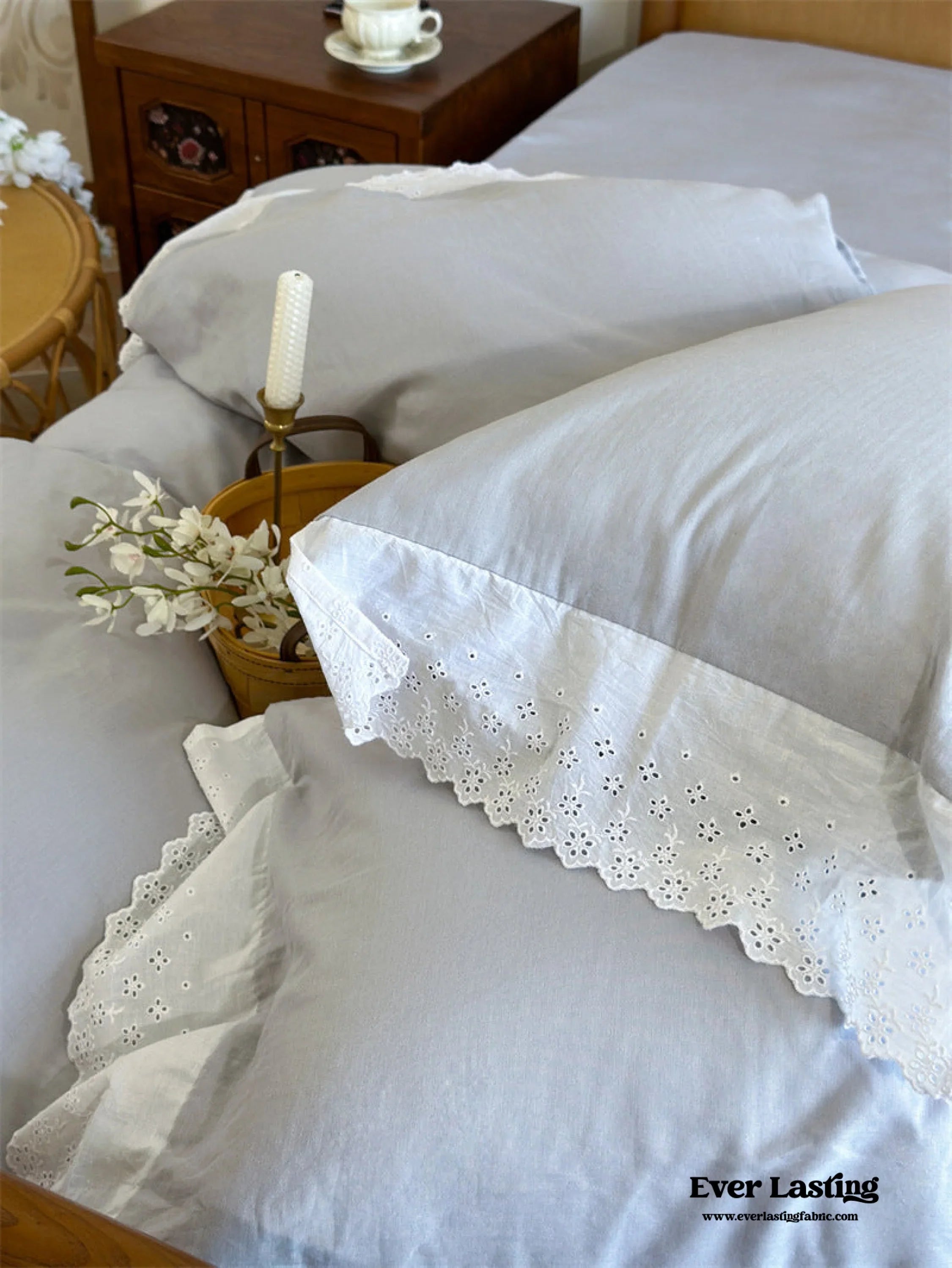 White Ruffle Lace Bedding Set / Purple Ever Lasting
