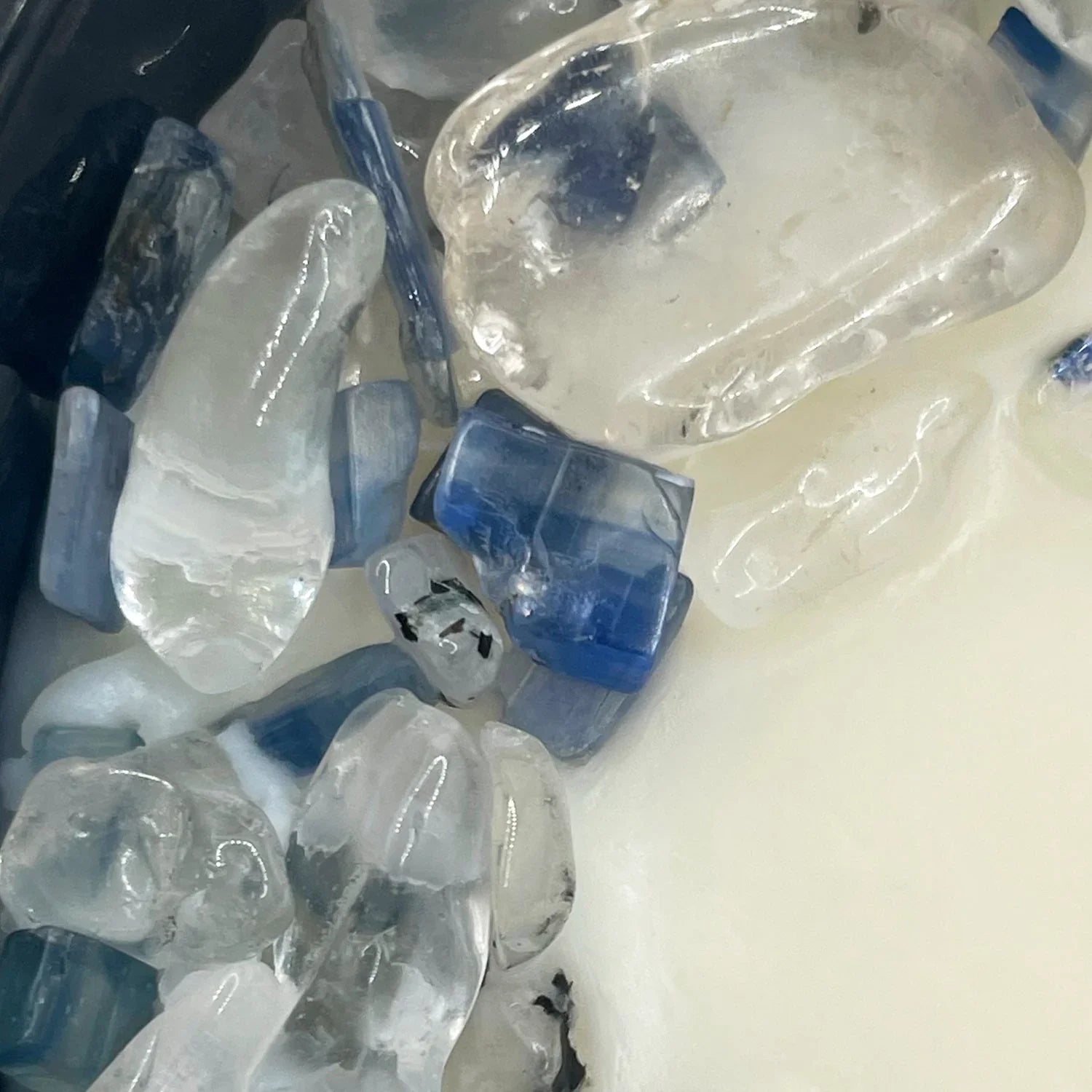 Clear crystal candle in mercury glass holder, coconut-soy wax, frosted finish - House of Avana