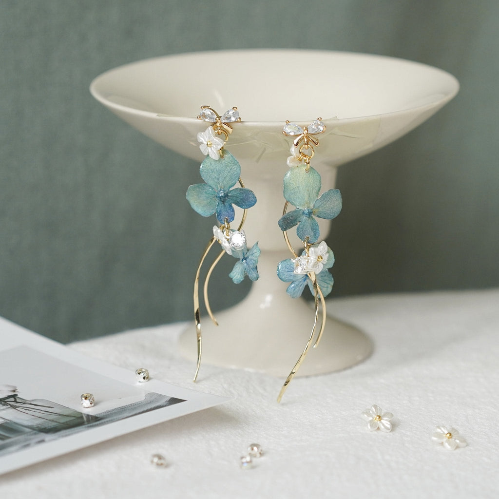 "Raindrop Waltz" Hydrangea Earrings