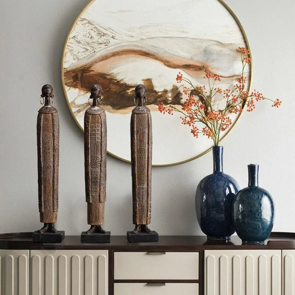 Rustic wooden figurine of a lady, tribal pattern, vintage finish - House of Avana