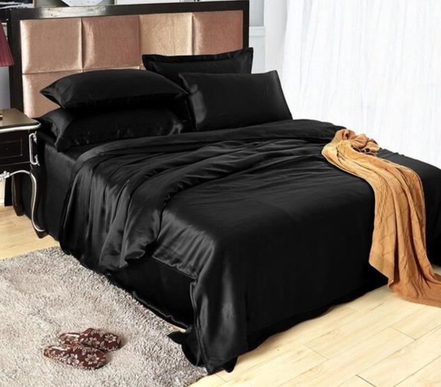 25 Momme Luxury Seamless 4pcs Pure Mulberry Silk Bedding Set with 1 fitted sheet, 1 flat sheet and 2 pillowcases - House Of Avana