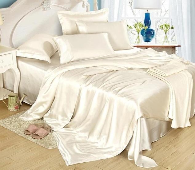 25 Momme Luxury Seamless 4pcs Pure Mulberry Silk Bedding Set with 1 fitted sheet, 1 flat sheet and 2 pillowcases - House Of Avana